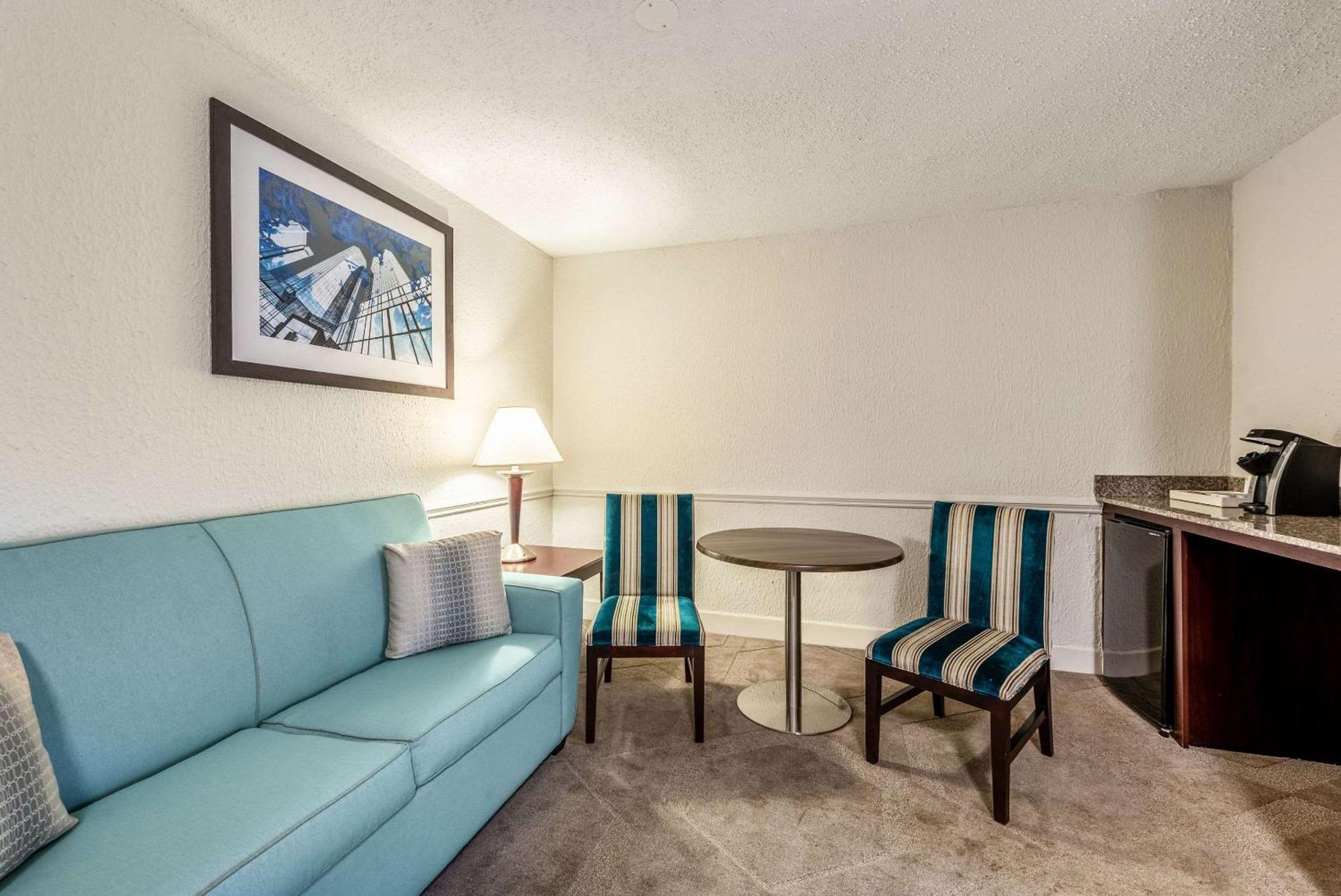 The Blu Hotel Blue Ash Cincinnati, Ascend Hotel Collection Zewnętrze zdjęcie
