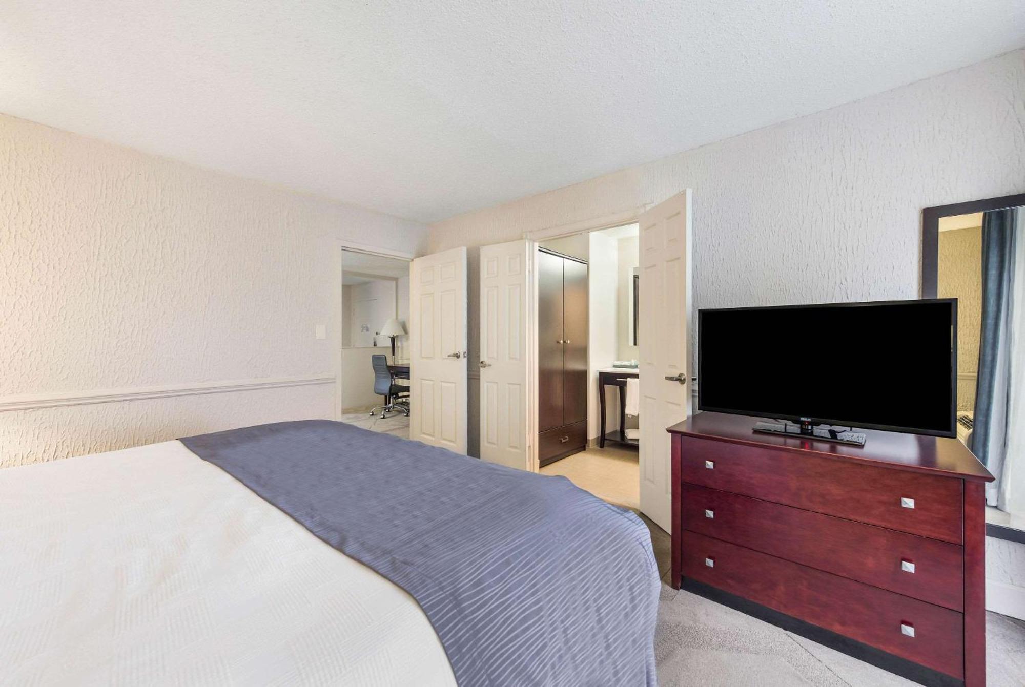 The Blu Hotel Blue Ash Cincinnati, Ascend Hotel Collection Zewnętrze zdjęcie